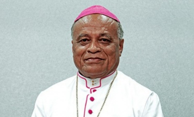Uskup Larantuka